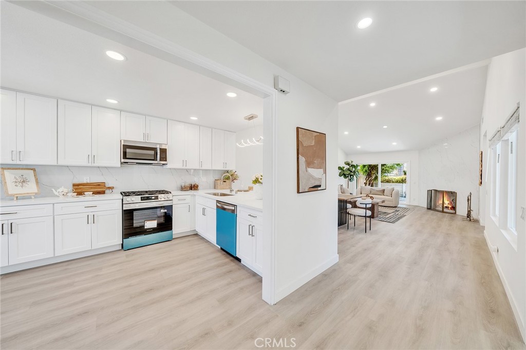 12 Primrose Irvine, CA 92604 - Photo 6 of 75