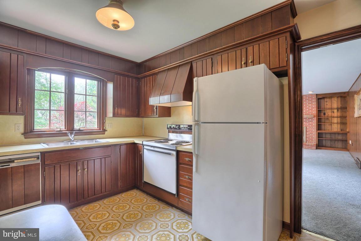 42 Center Square Road Leola, PA 17540 - Photo 11 of 36 Gallery Image 11