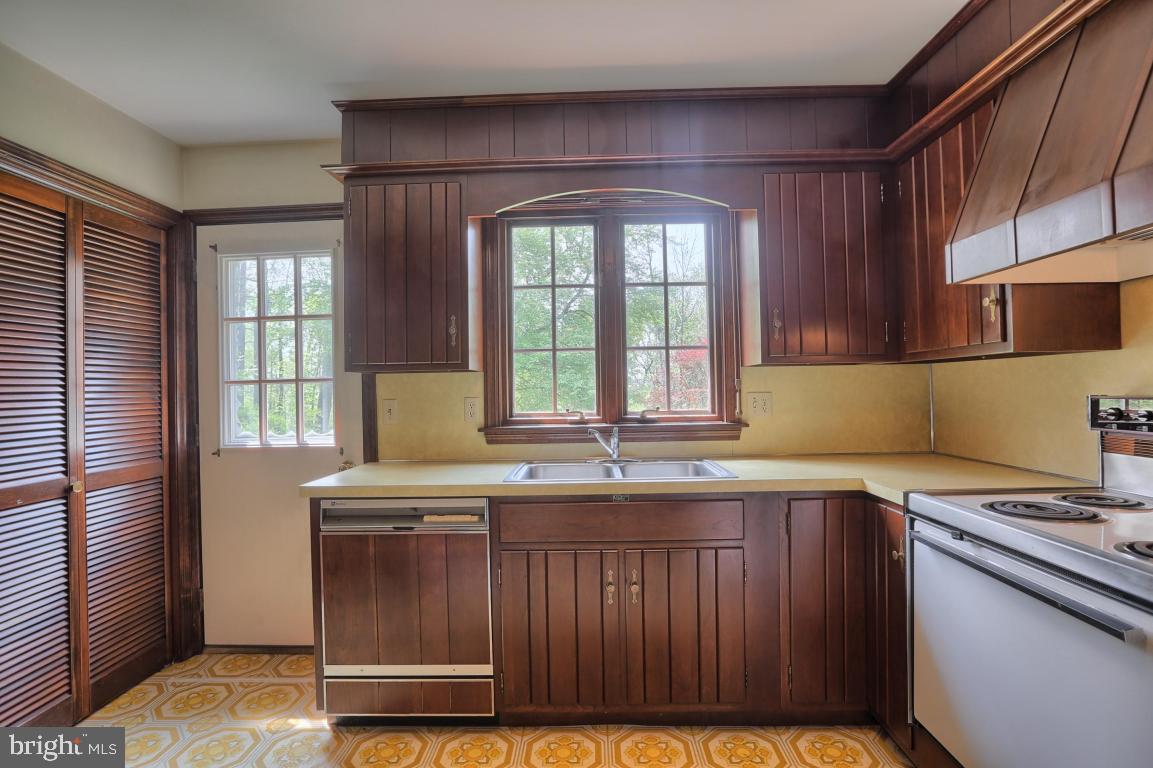 42 Center Square Road Leola, PA 17540 - Photo 14 of 36 Gallery Image 14
