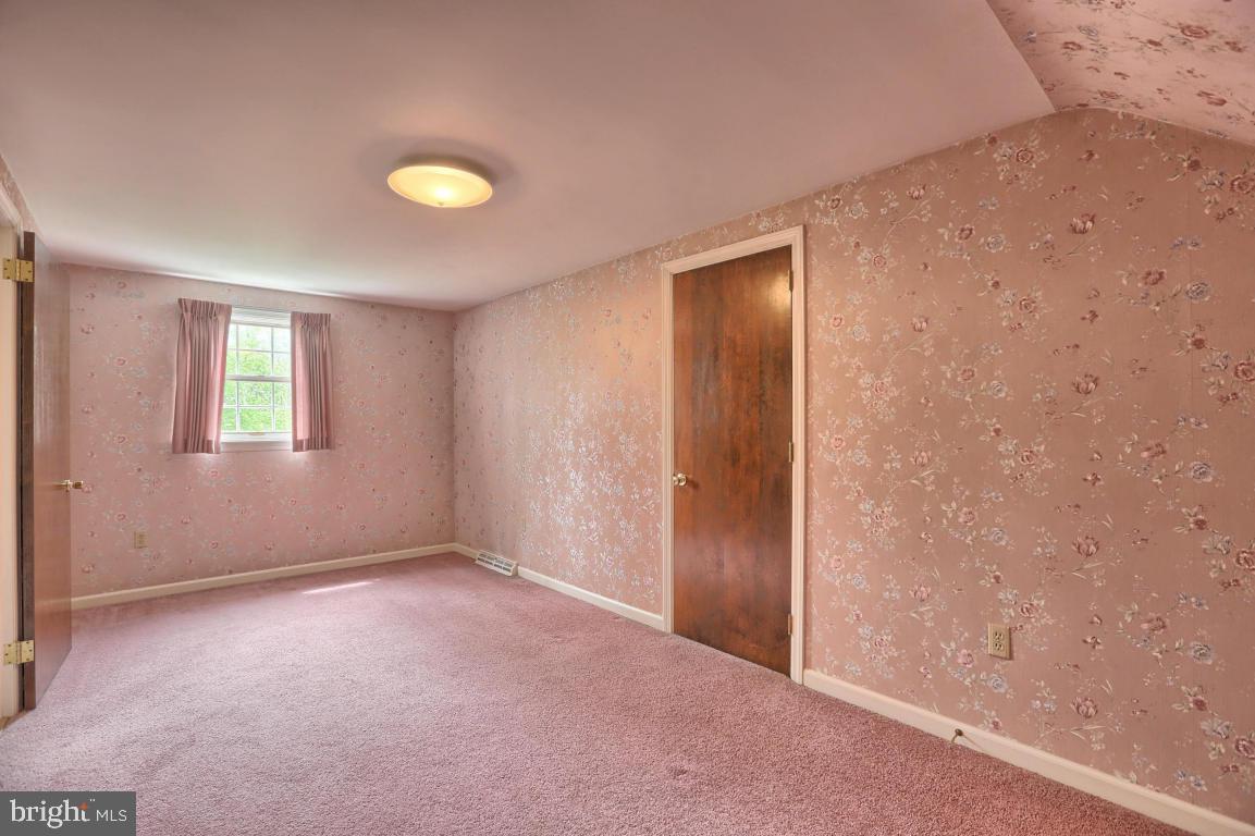 42 Center Square Road Leola, PA 17540 - Photo 21 of 36 Gallery Image 21