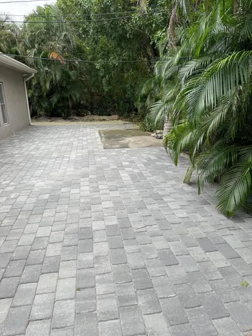 $2,500 | 272 Southwest 1st Street, Unit B, Boca Raton, FL 33432