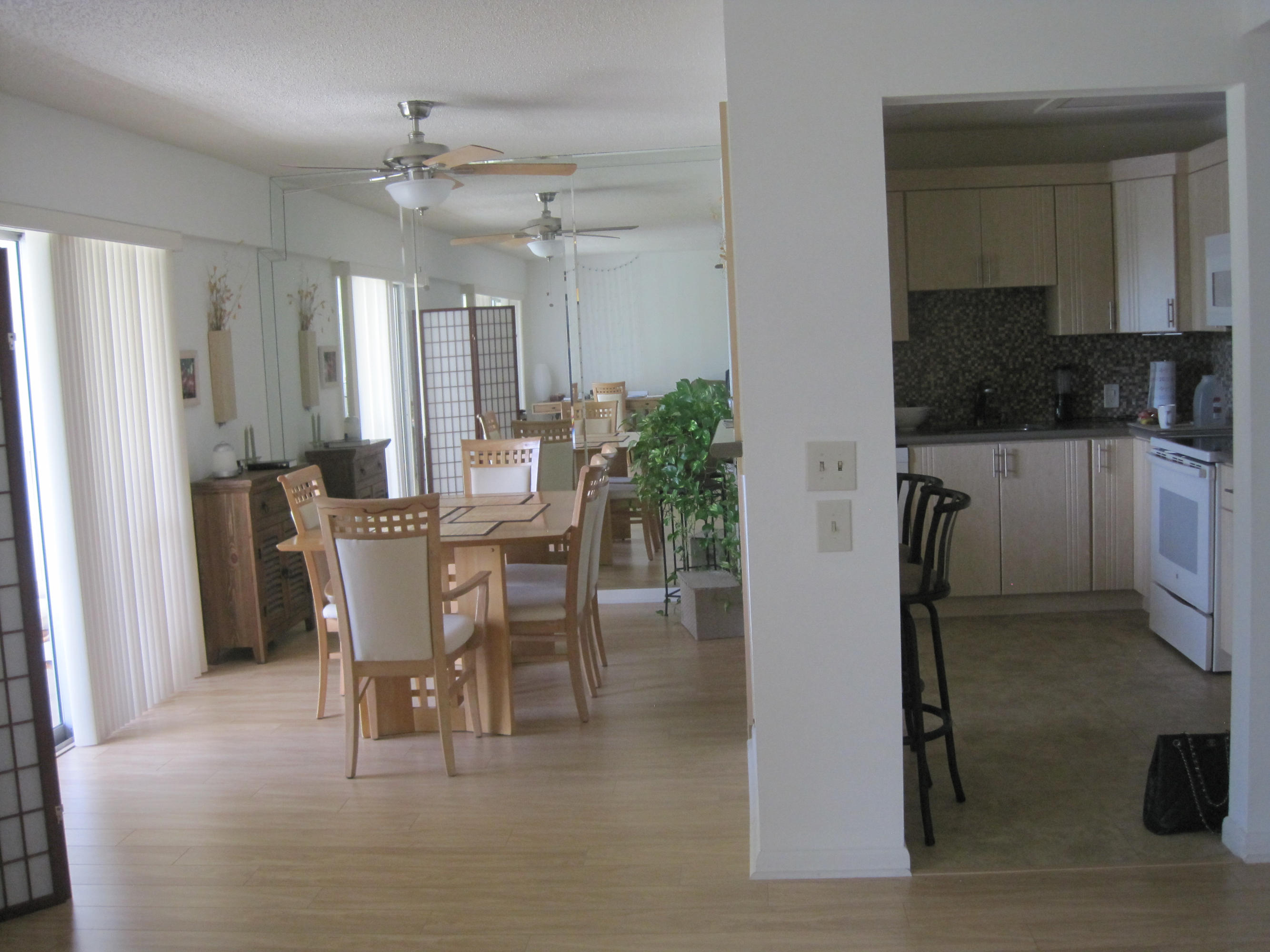 246 Dorset F, Unit 246 Boca Raton, FL 33434 - Photo 4 of 24 246 Dorset F 050