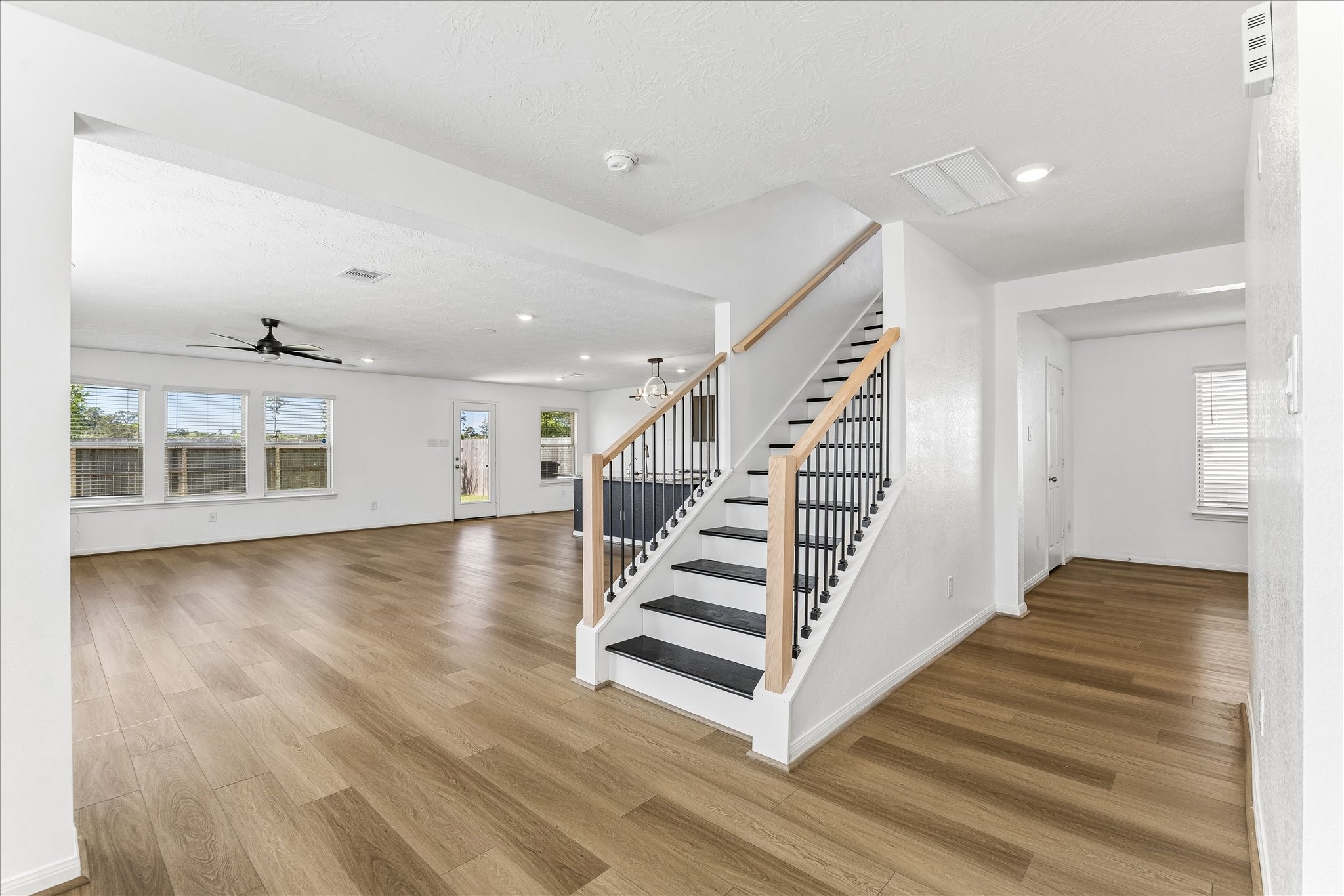 2531 Eden Rdg Way Willis, TX 77378 - Photo 7 of 26