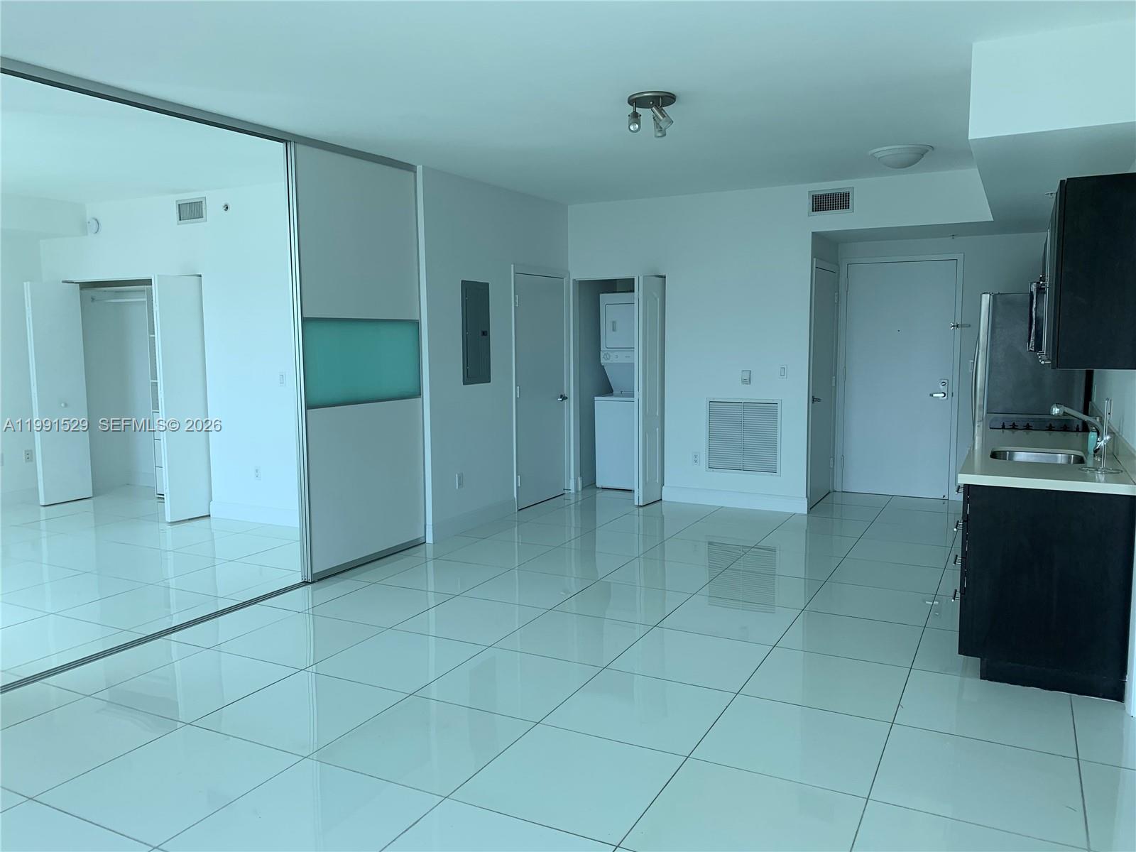 90 Southwest 3rd Street, Unit 3610 Miami, FL 33130 - Photo 7 of 40