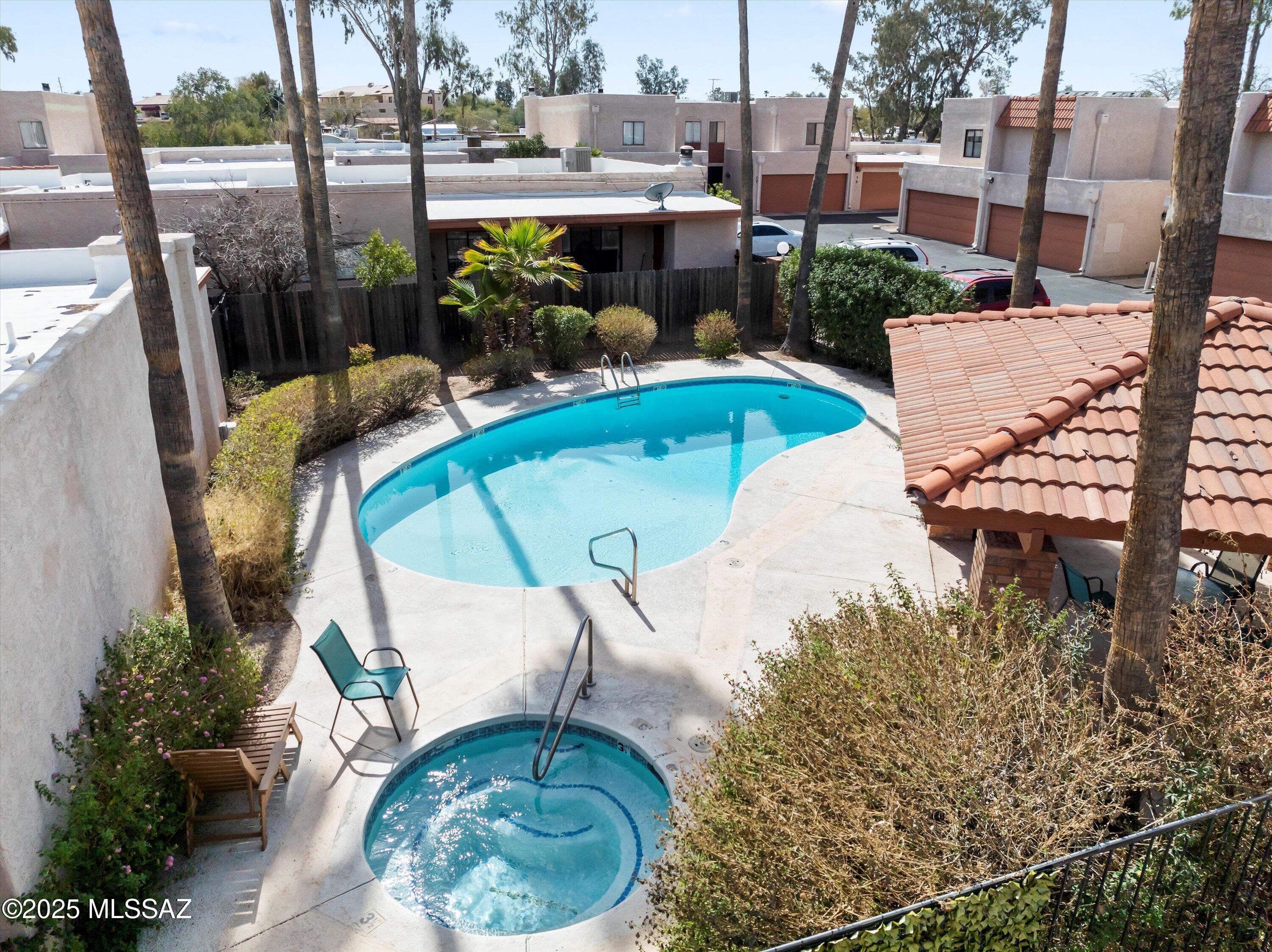 1949 North Swan Road, Unit 32 Tucson, AZ 85712 - Photo 1 of 24 Gallery Image 1
