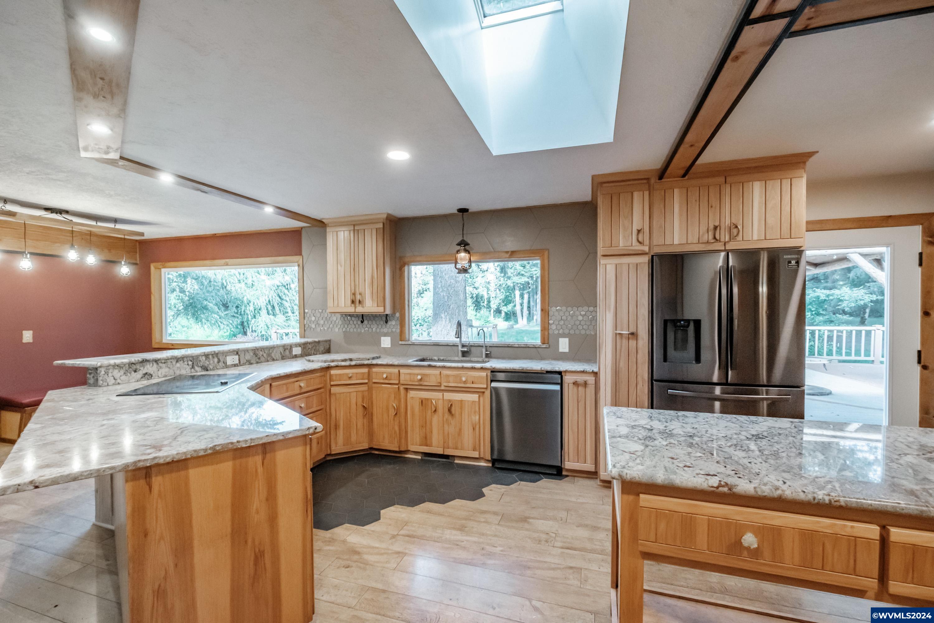 33997 Totem Pole Road Lebanon, OR 97355 - Photo 6 of 41