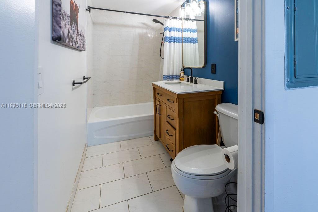 2740 Southwest 28th Terrace, Unit 705 Miami, FL 33133 - Photo 14 of 38