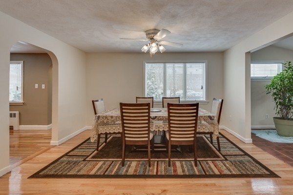 18 Richardson Road Lynn, MA 01904 - Photo 6 of 30 Gallery Image 6
