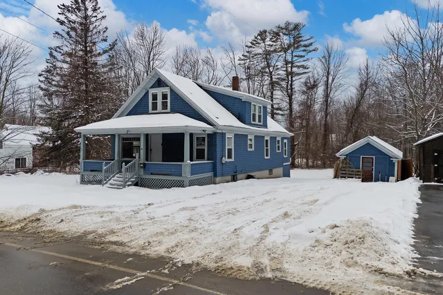 $185,000 | 84 Church Street, Livermore Falls, ME 04254