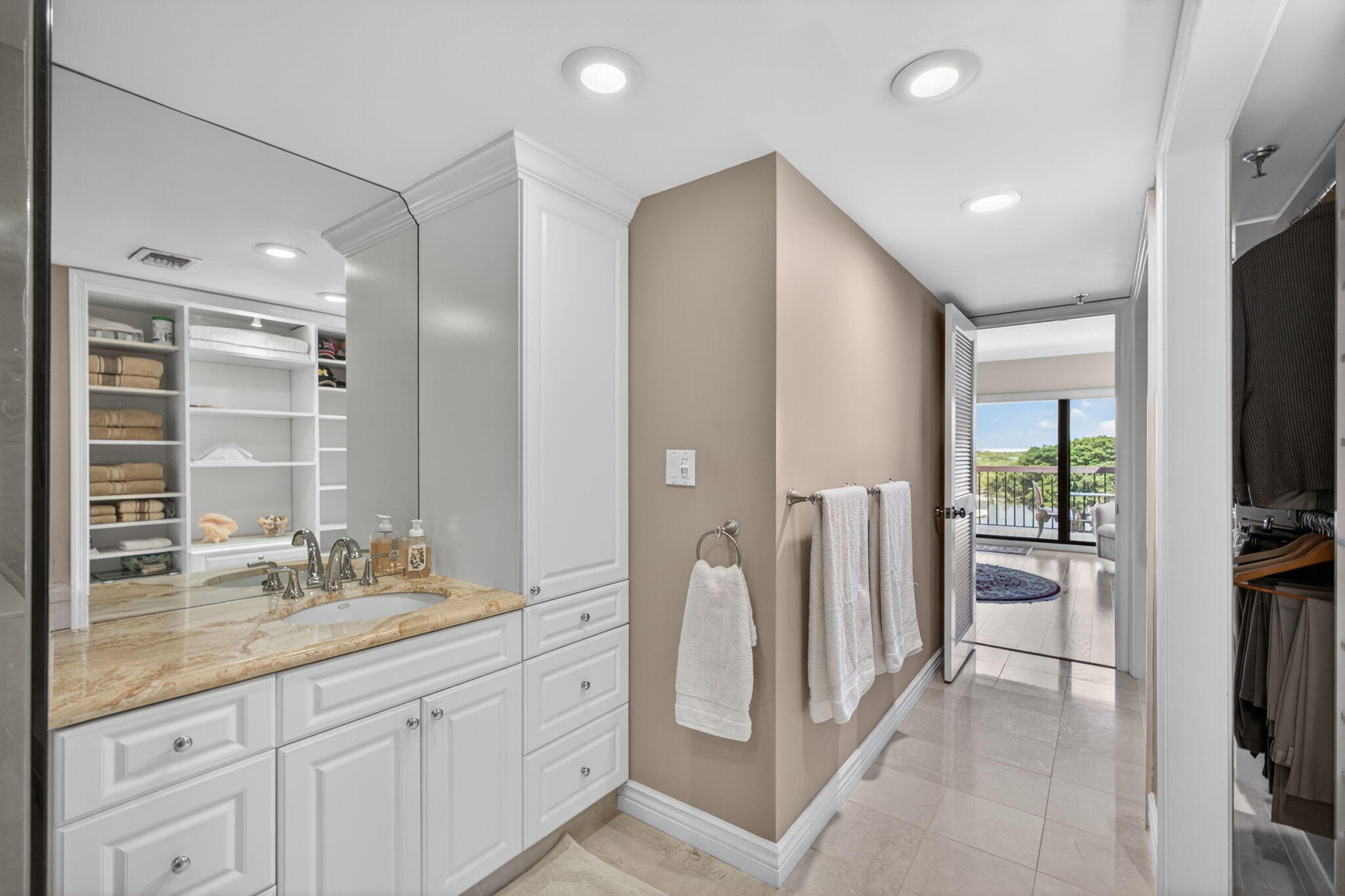 364 Golfview Road, Unit 506 North Palm Beach, FL 33408 - Photo 41 of 68 Primary Bathroom 2