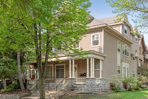 $995,000 | 197 North Kent Street, St. Paul, MN 55102