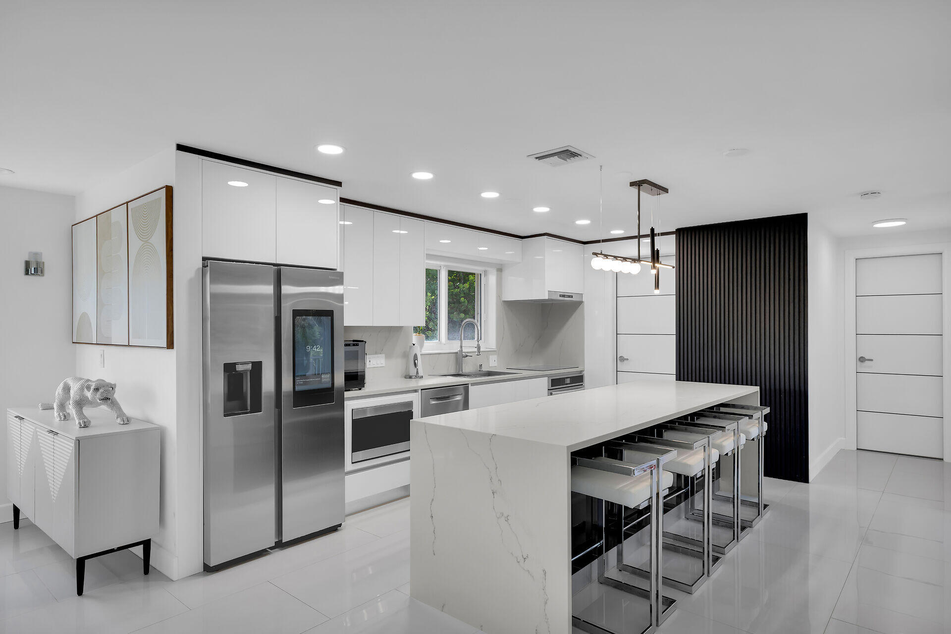 209 Corsair Road Duck Key, FL 33050 - Photo 5 of 38 Quartz Countertops