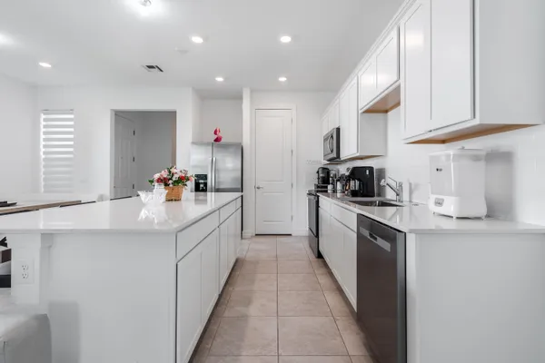 $3,400 | 6082 Carre Way, Greenacres, FL 33415