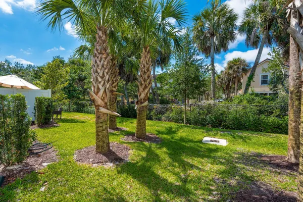 $3,400 | 6082 Carre Way, Greenacres, FL 33415