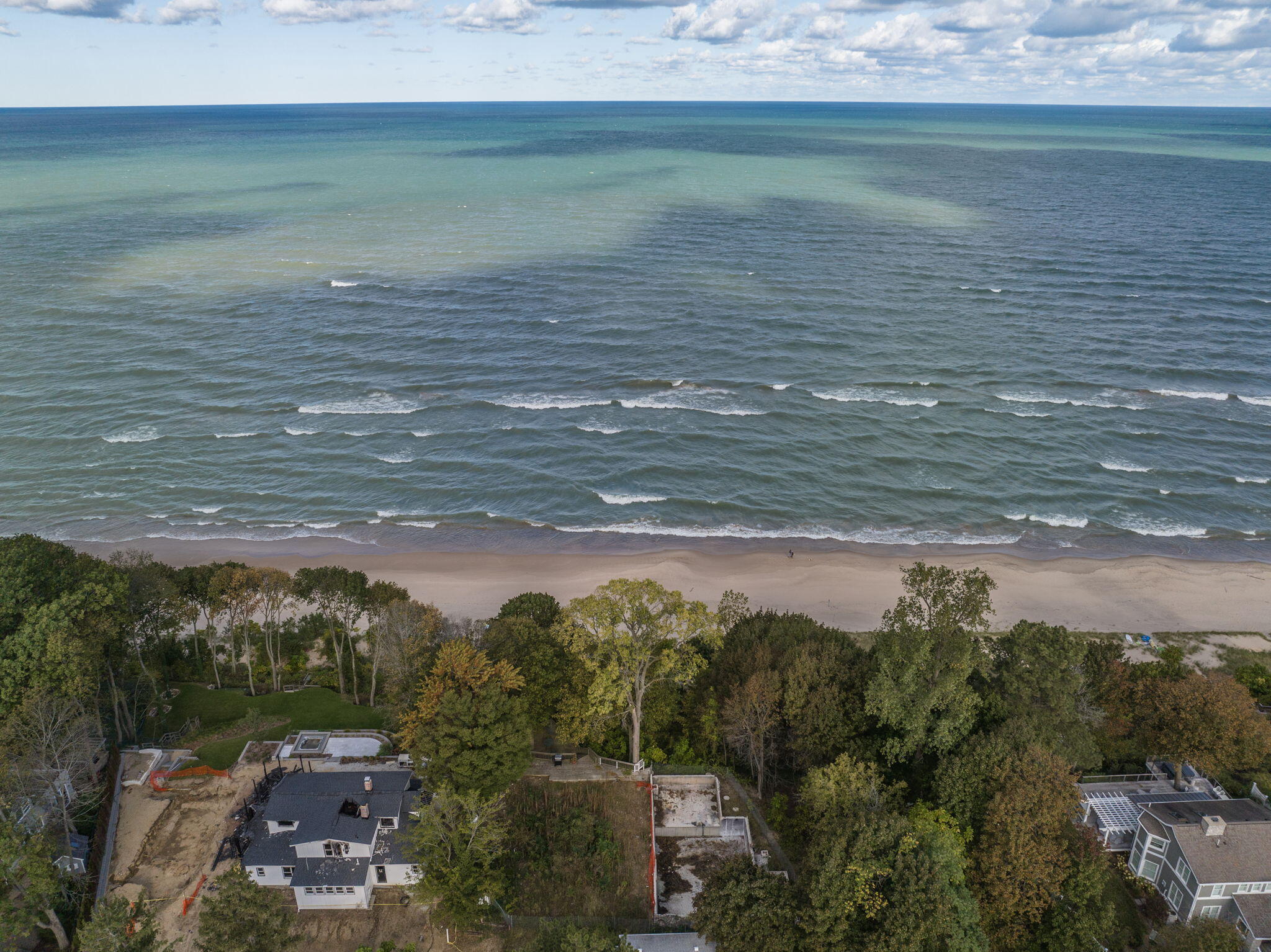 15822 Lakeshore Road Union Pier, MI 49129 - Photo 2 of 14 2-web-or-mls-DJI_0491