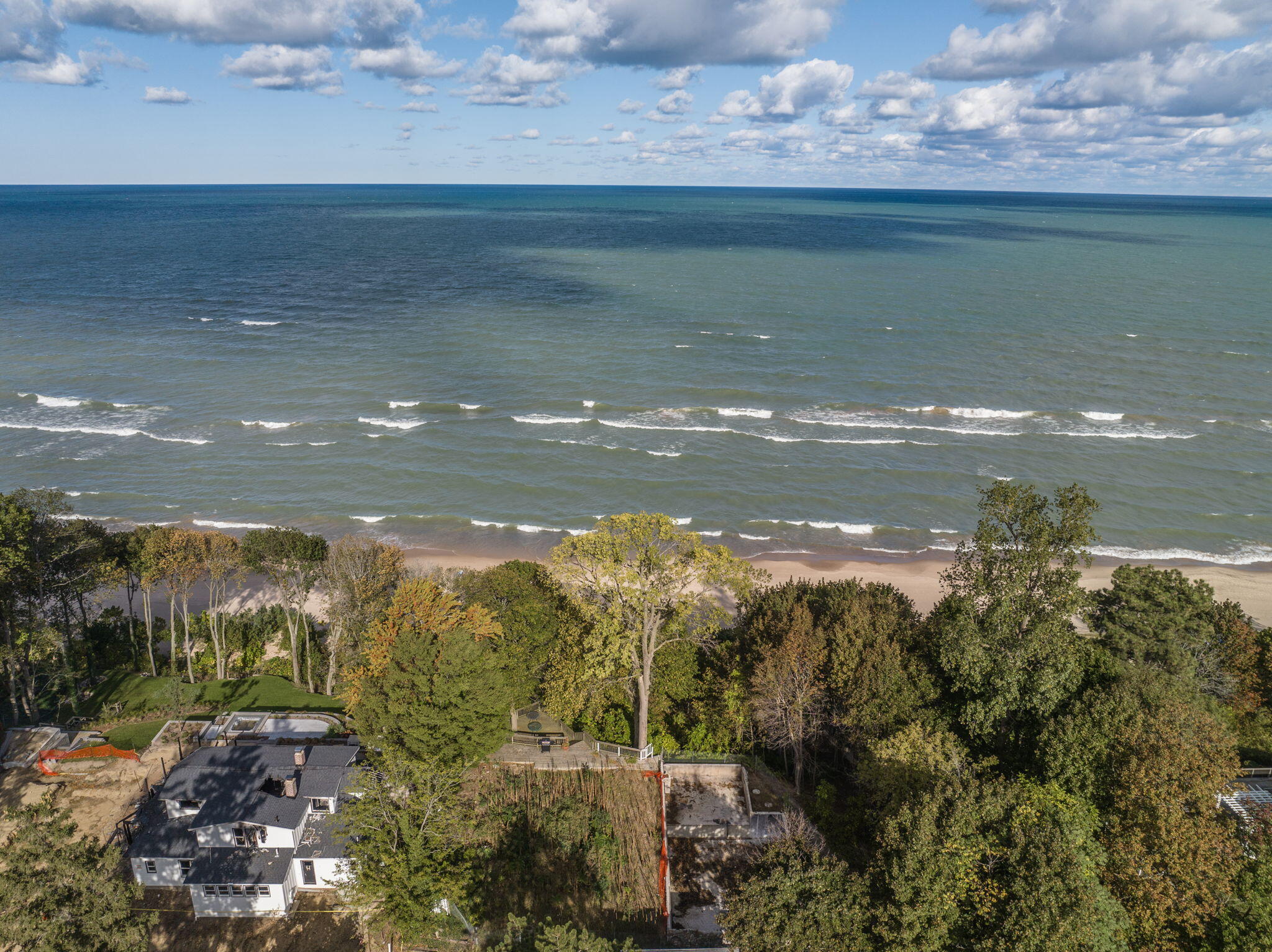 15822 Lakeshore Road Union Pier, MI 49129 - Photo 6 of 14 1-web-or-mls-DJI_0533