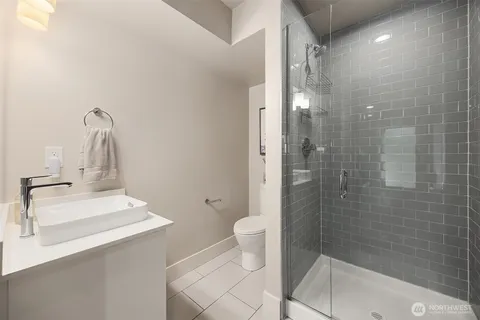 $1,175,000 | 998 Northeast High Street, Unit 12, Issaquah, WA 98029