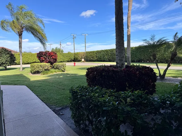 $2,100 | 5574 Witney Drive, Unit 102, Delray Beach, FL 33484