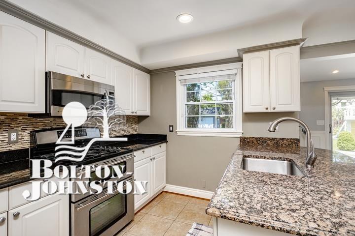 884 North Renaud Road Grosse Pointe Woods, MI 48236 - Photo 16 of 54