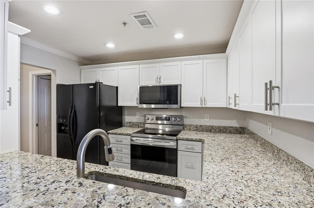 3475 Oak Valley Road Northeast, Unit 950 Atlanta, GA 30326 - Photo 15 of 37 Gallery Image 15
