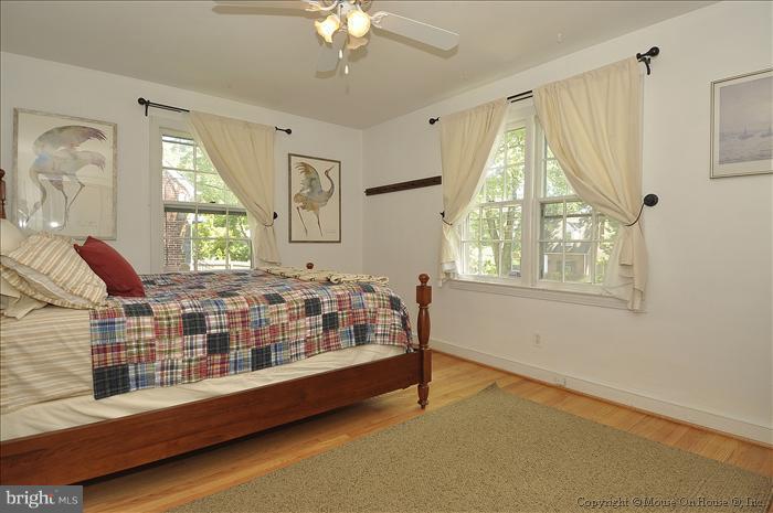1807 Myrtle Road Silver Spring, MD 20902 - Photo 26 of 27 a very nice looking room with a large window
