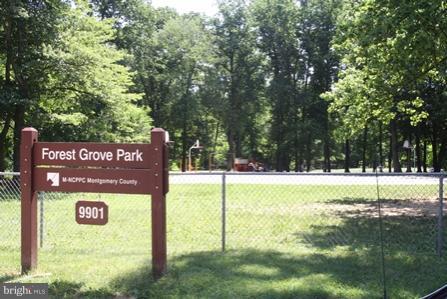 1807 Myrtle Road Silver Spring, MD 20902 - Photo 4 of 27 a view of a park with welcome board