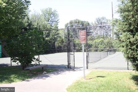 1807 Myrtle Road Silver Spring, MD 20902 - Photo 9 of 27 a view of a park