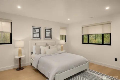 $2,385,000 | 25145 Tiger Mountain Road Southeast, Issaquah, WA 98027