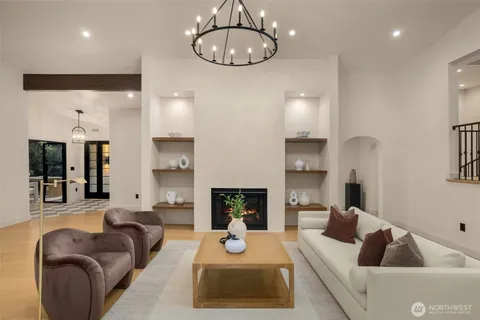 $2,385,000 | 25145 Tiger Mountain Road Southeast, Issaquah, WA 98027