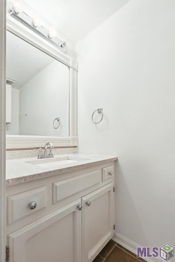 947 Ridgepoint Court, Unit 2A Baton Rouge, LA 70810 - Photo 11 of 23 Gallery Image 11