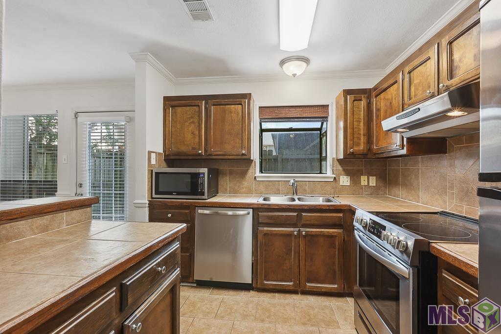 947 Ridgepoint Court, Unit 2A Baton Rouge, LA 70810 - Photo 15 of 23 Gallery Image 15