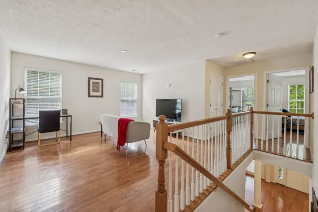 a view of livingroom with furniture and windows