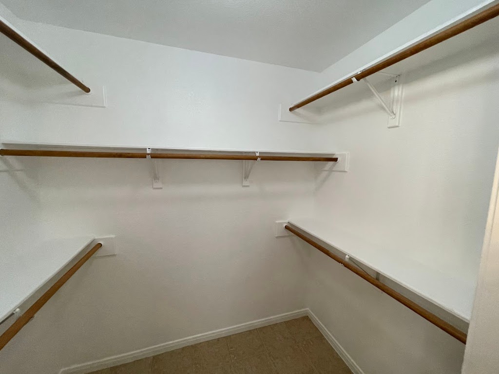 5001 Blue Bluff Road Austin, TX 78724 - Photo 16 of 28 a view of small space