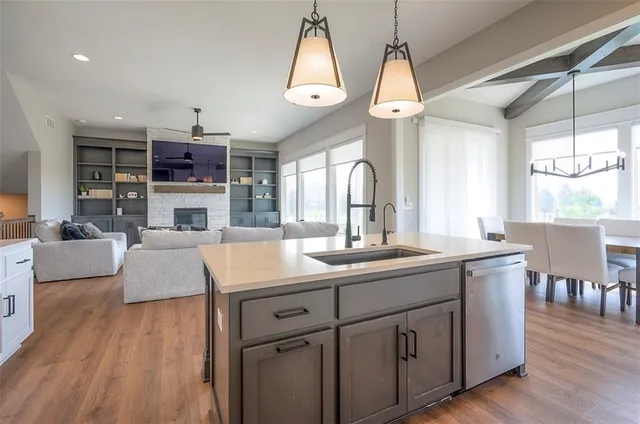 $679,950 | 1607 Southwest Arbormist Drive, Lee's Summit, MO 64082