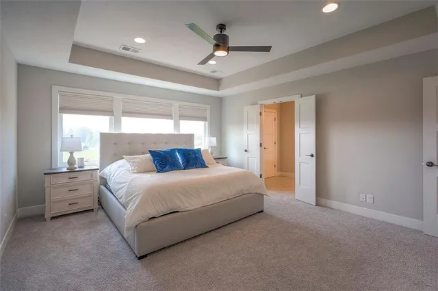 $679,950 | 1607 Southwest Arbormist Drive, Lee's Summit, MO 64082