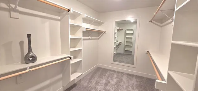 $679,950 | 1607 Southwest Arbormist Drive, Lee's Summit, MO 64082