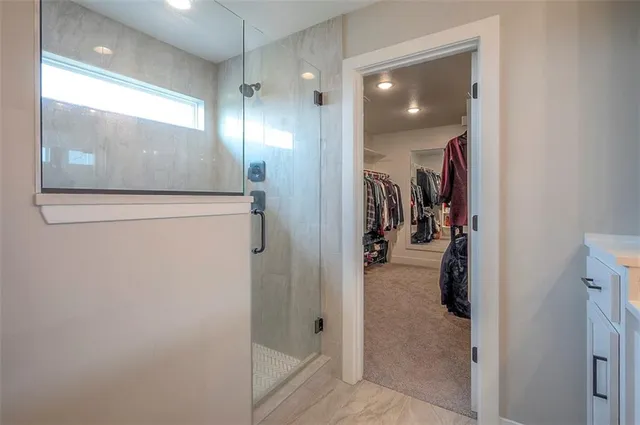 $679,950 | 1607 Southwest Arbormist Drive, Lee's Summit, MO 64082