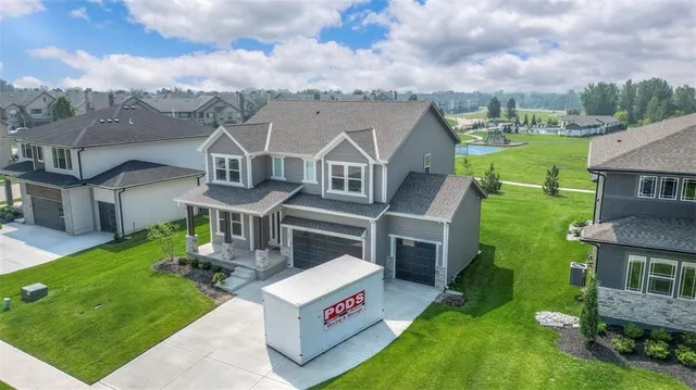 $679,950 | 1607 Southwest Arbormist Drive, Lee's Summit, MO 64082