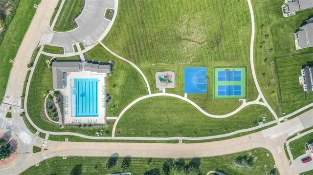 $679,950 | 1607 Southwest Arbormist Drive, Lee's Summit, MO 64082