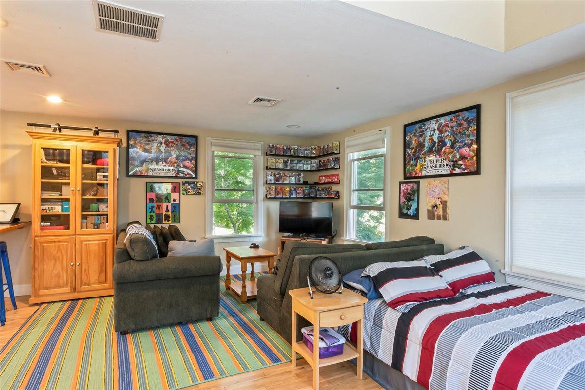 124 Seapit Road East Falmouth, MA 02536 - Photo 23 of 48 Studio above the garage