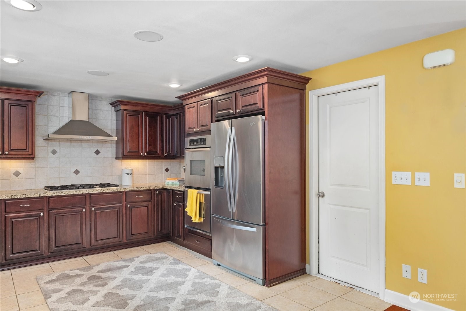 213 Elma Place Southeast Renton, WA 98059 - Photo 14 of 26