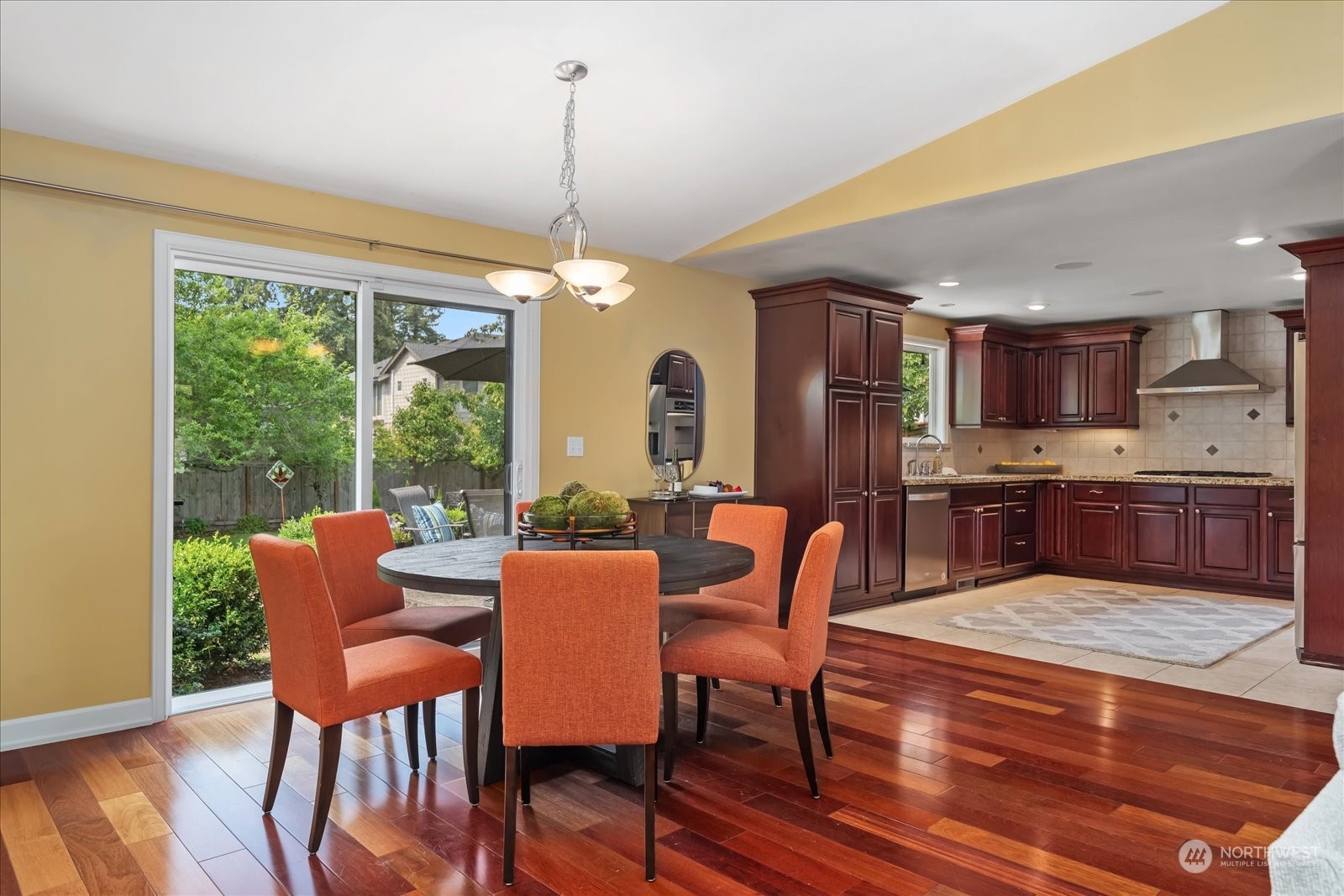 213 Elma Place Southeast Renton, WA 98059 - Photo 9 of 26