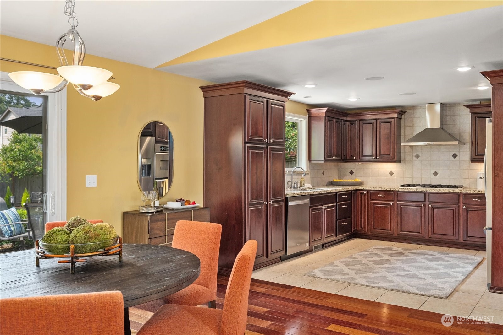 213 Elma Place Southeast Renton, WA 98059 - Photo 10 of 26