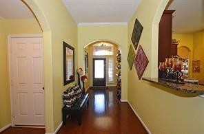 25411 Overbrook Terrace Lane Katy, TX 77494 - Photo 3 of 30 A view of the mahogany lead glass front door from the hall.