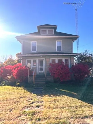 $129,900 | 207 South Street, Lena, IL 61048