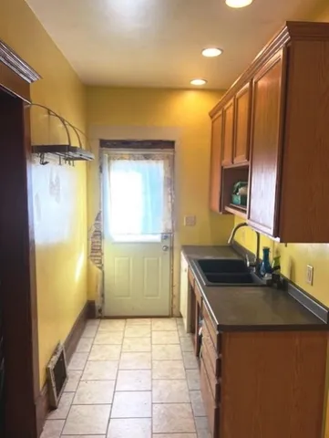 $129,900 | 207 South Street, Lena, IL 61048