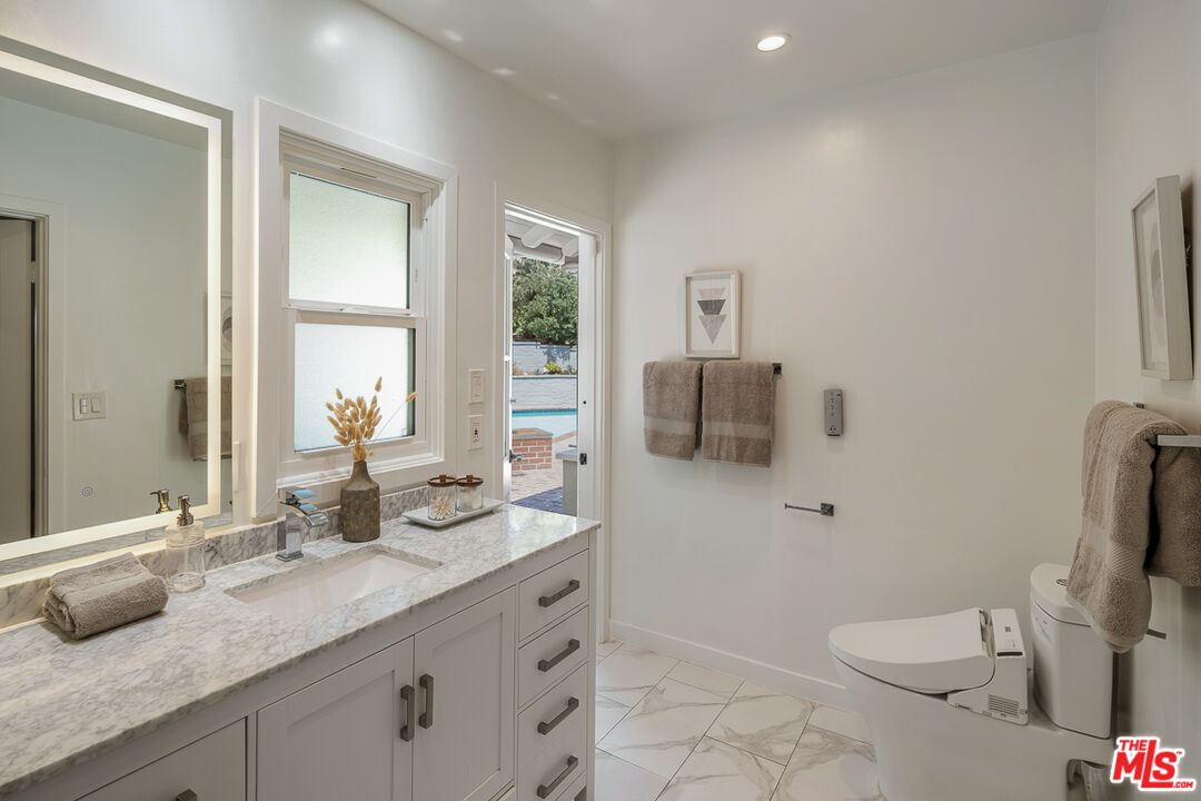 1955 Windover Road Pasadena, CA 91107 - Photo 37 of 62