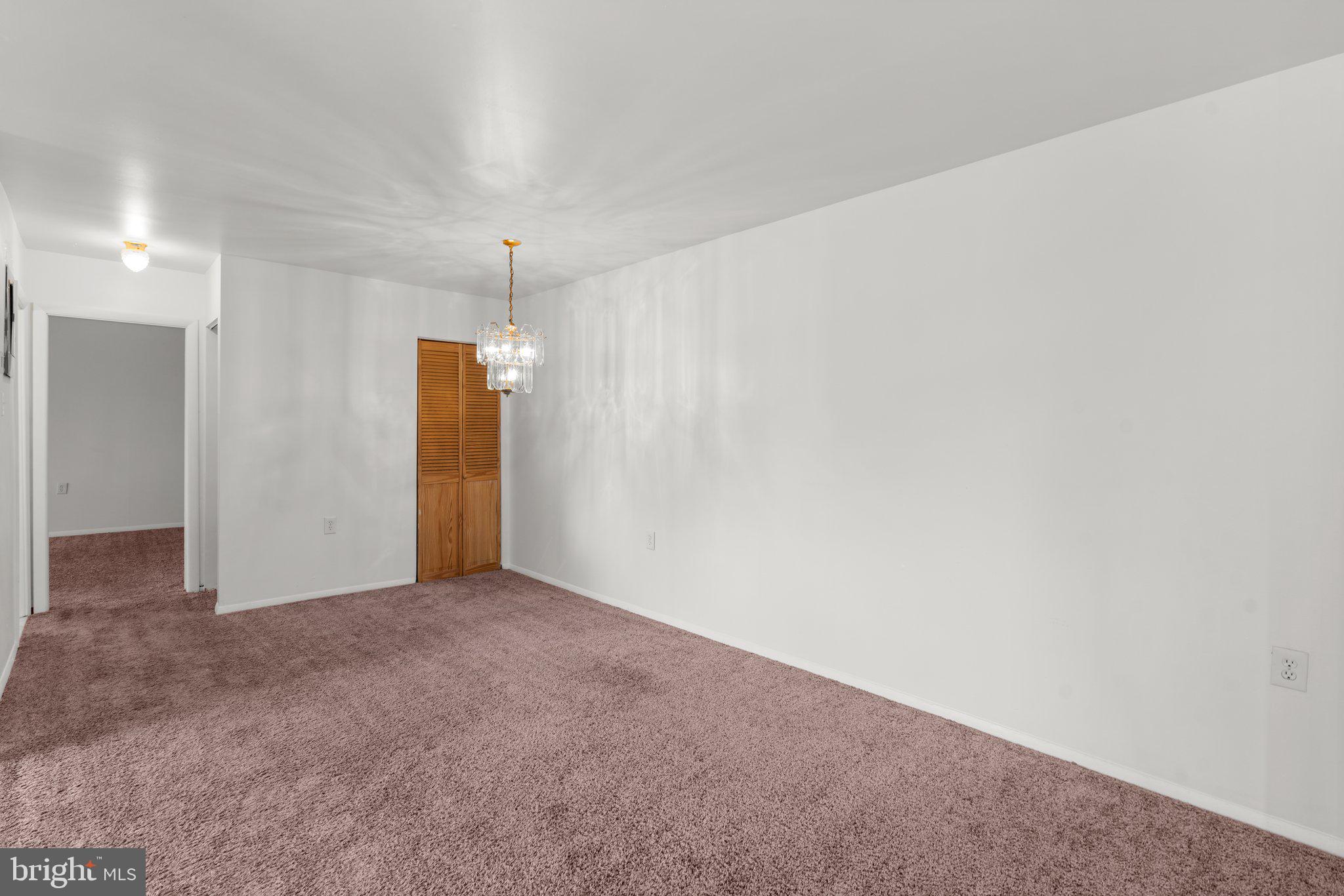 3924 Rolling Rd., Unit B9 Pikesville, MD 21208 - Photo 13 of 25 Living Room