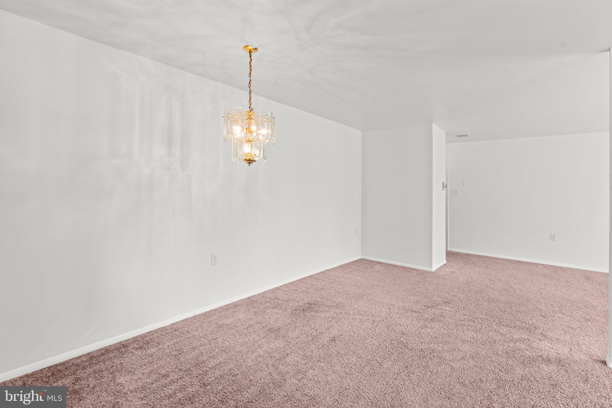 3924 Rolling Rd., Unit B9 Pikesville, MD 21208 - Photo 18 of 25 Dining Room