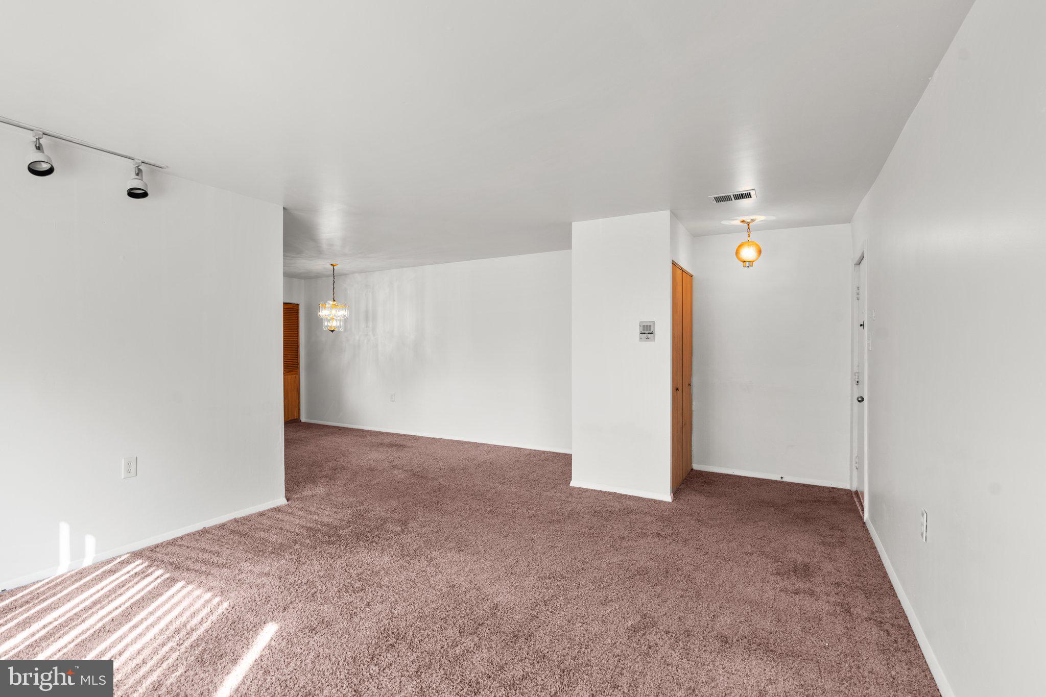 3924 Rolling Rd., Unit B9 Pikesville, MD 21208 - Photo 10 of 25 Living Room